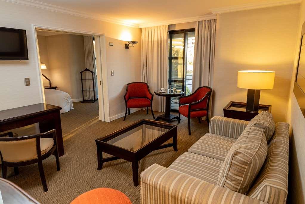 Wyndham Garden Santiago Hotel Room photo