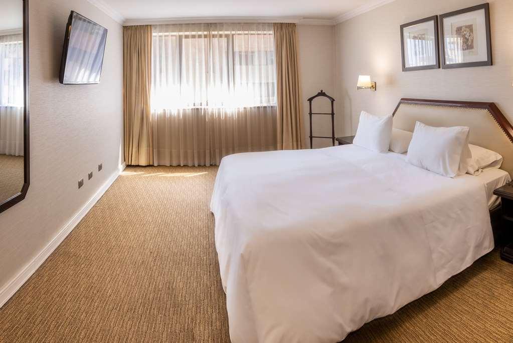 Wyndham Garden Santiago Hotel Room photo