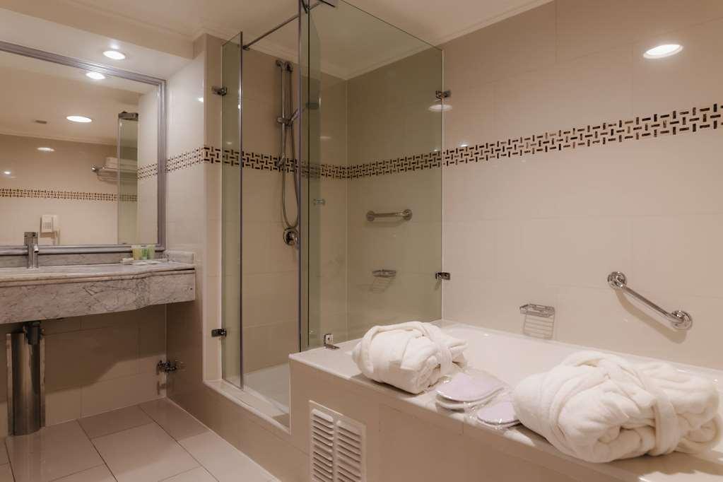 Wyndham Garden Santiago Hotel Room photo