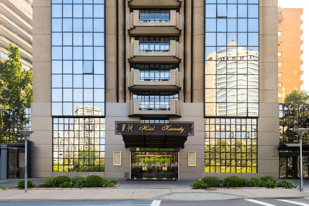 Wyndham Garden Santiago Hotel Exterior photo