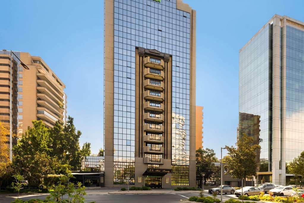 Wyndham Garden Santiago Hotel Exterior photo